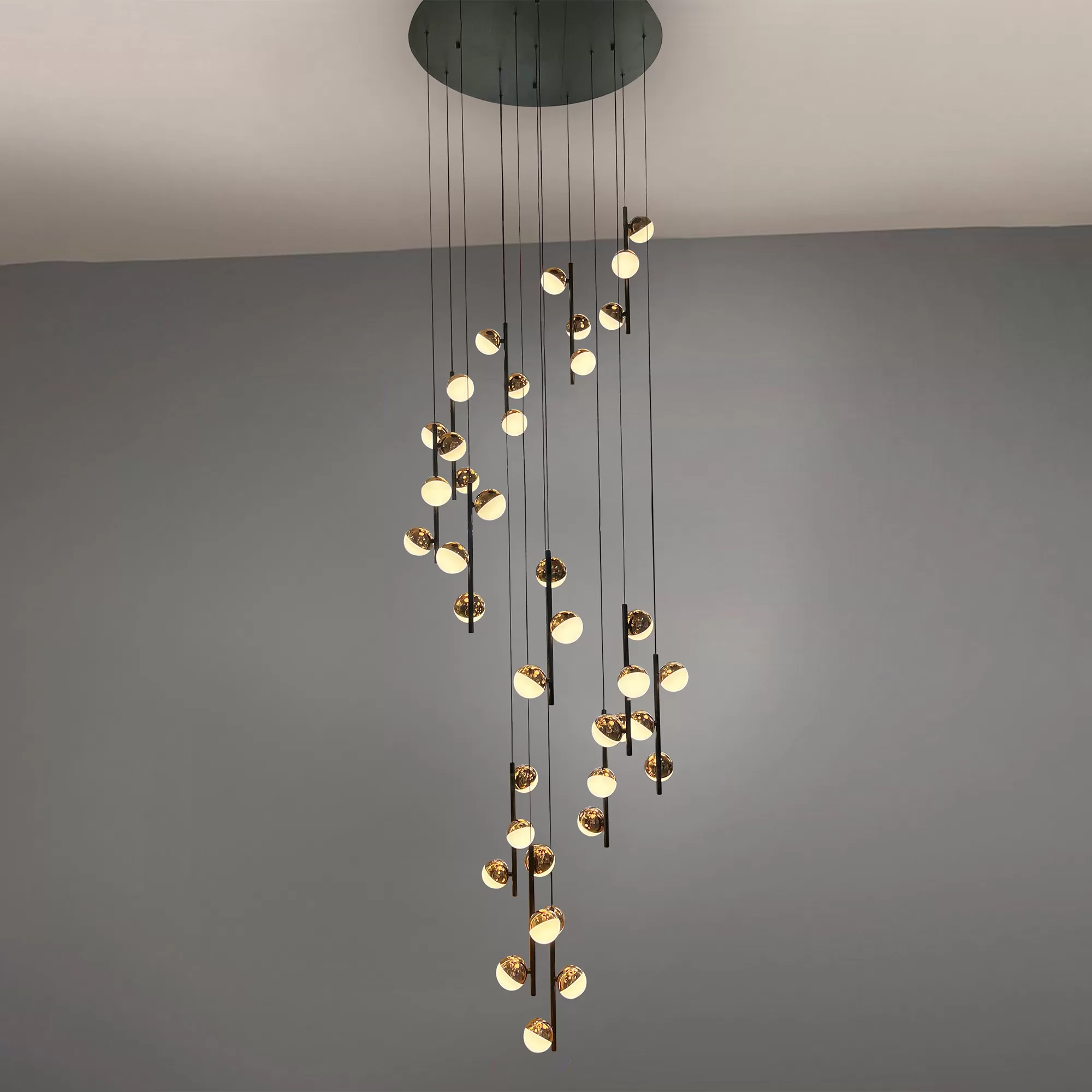 High Ceiling Luxury Light Chandelier Modern Decorative Hanging Light For Stairs